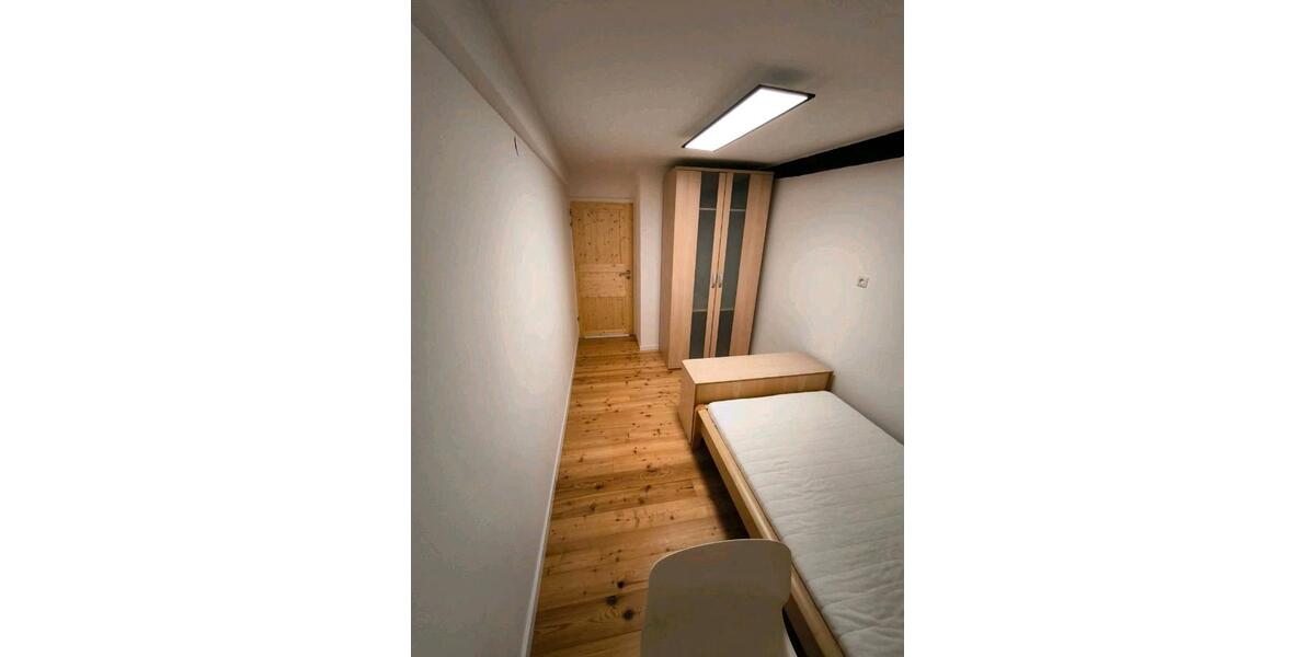 Wohnen auf Zeit Kaisheim - 5 Zimmer, 6 m&sup2;, 350&euro; | Angebot:26443178
