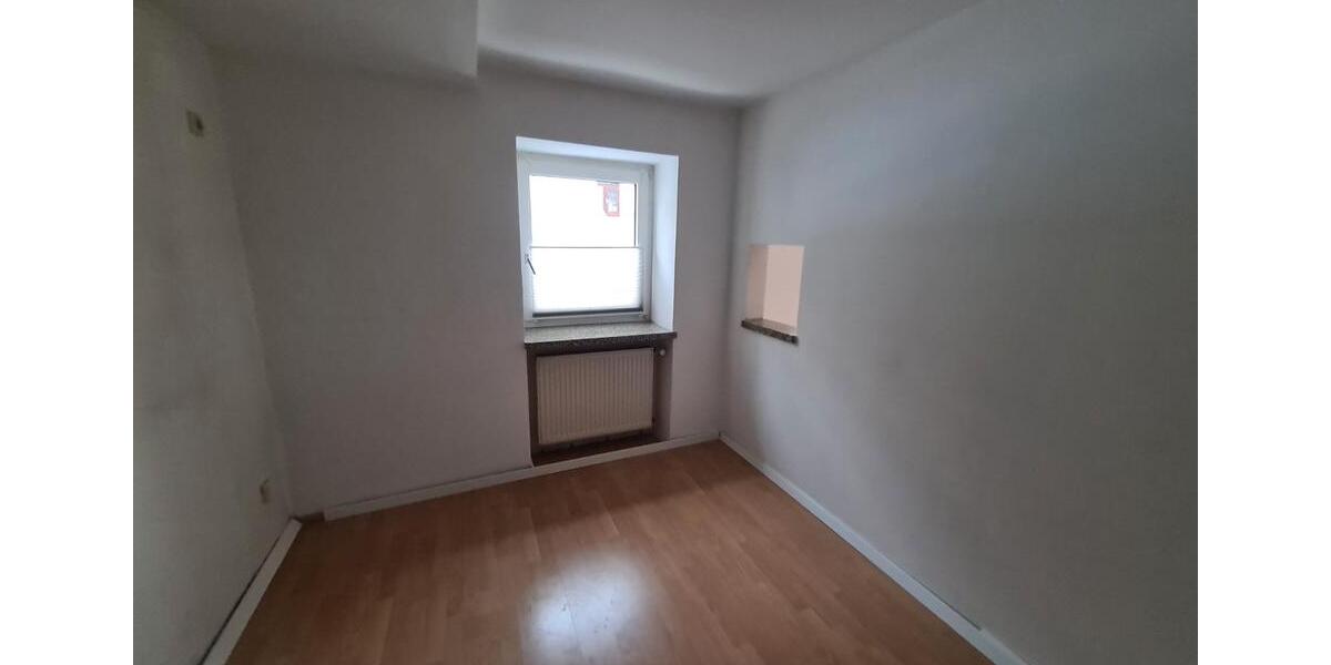 Erdgeschoßwohnung Höchstädt im Fichtelgebirge - 2 Zimmer, 58 m&sup2;, 390&euro; | Angebot:26546159