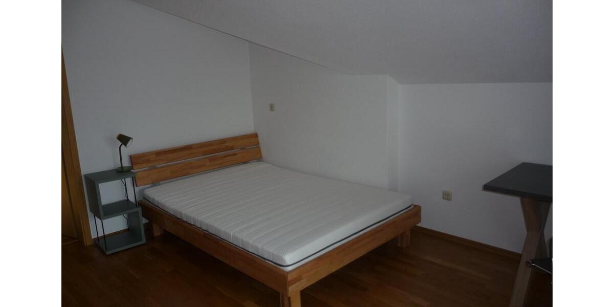 Dachgeschoßwohnung Buchdorf - 2 Zimmer, 50 m&sup2;, 500&euro; | Angebot:24610277