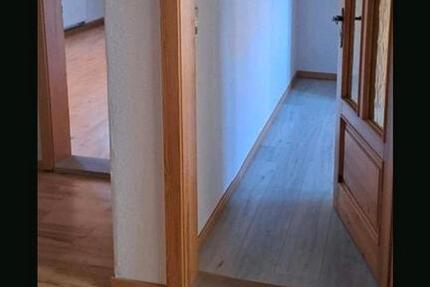 Wohnung Eisenach - 4 Zimmer, 100 m&sup2;, 1.150&euro; | Angebot:25944545