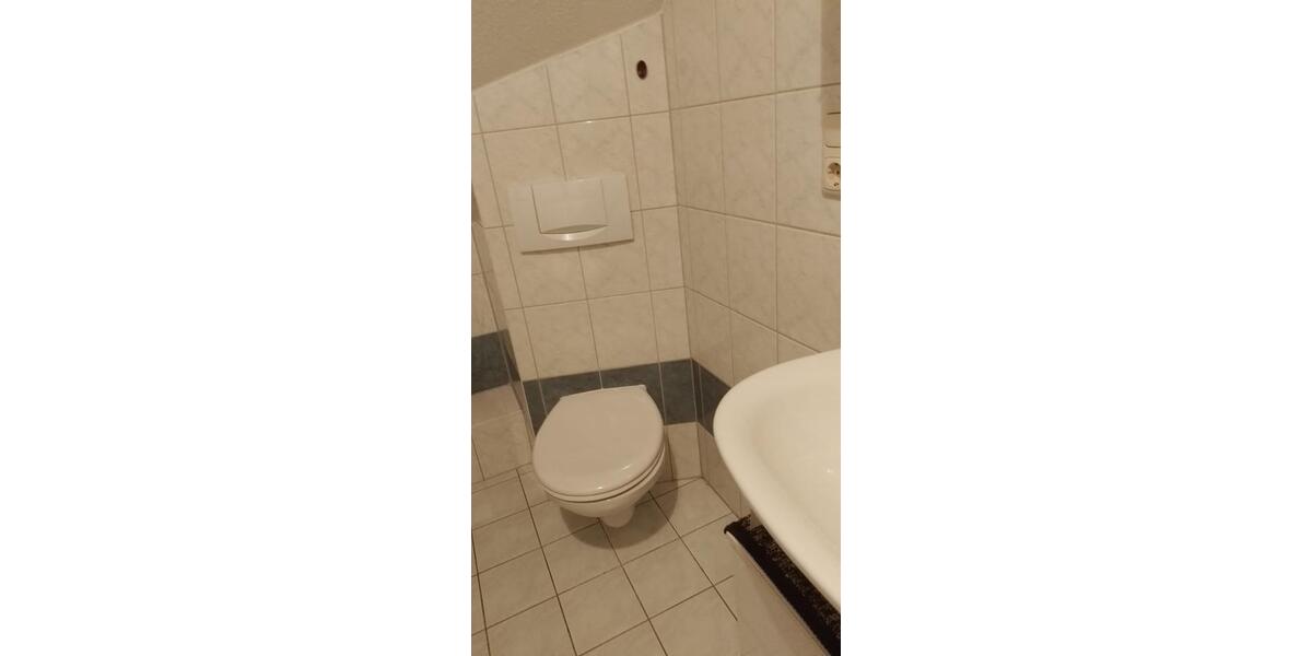 Dachgeschoßwohnung Selb - 3 Zimmer, 100 m&sup2;, 650&euro; | Angebot:24663321