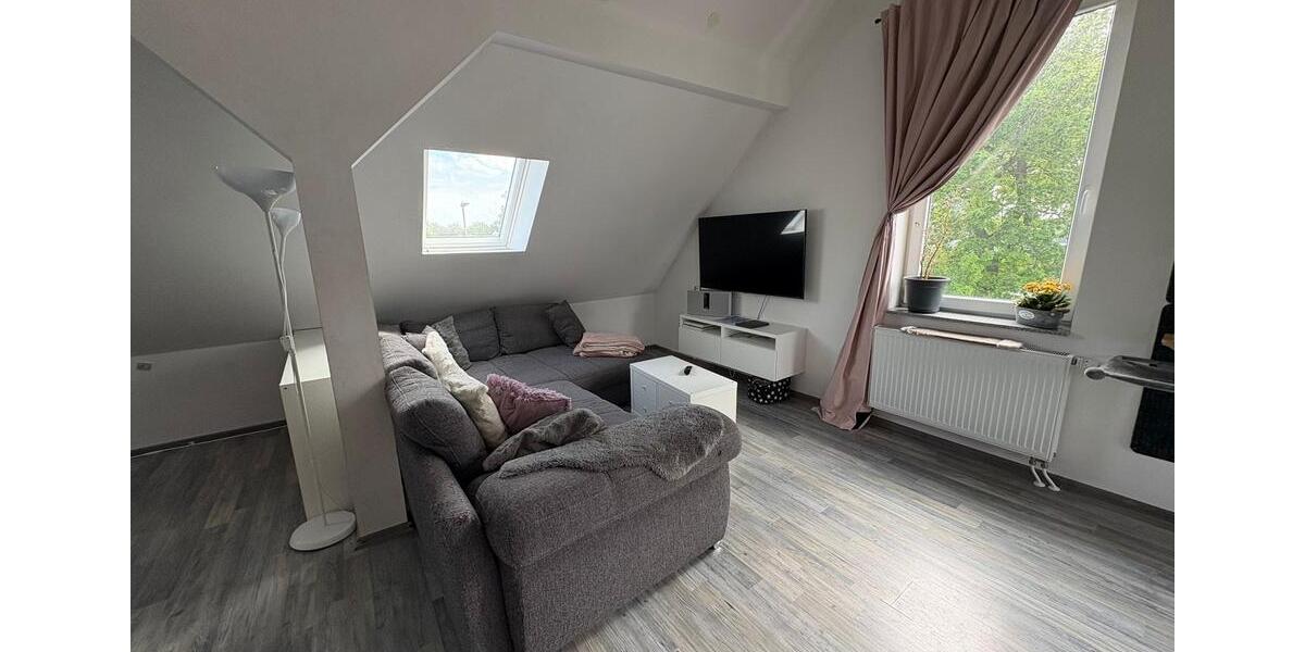 Dachgeschoßwohnung Delmenhorst Bungerhof - 5 Zimmer, 110 m&sup2;, 1.250&euro; | Angebot:26610303
