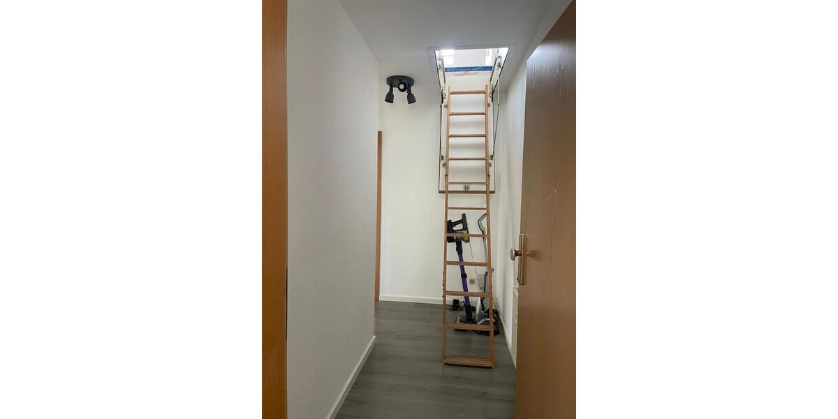 Etagenwohnung Gornsdorf - 2 Zimmer, 83 m&sup2;, 410&euro; | Angebot:26232888