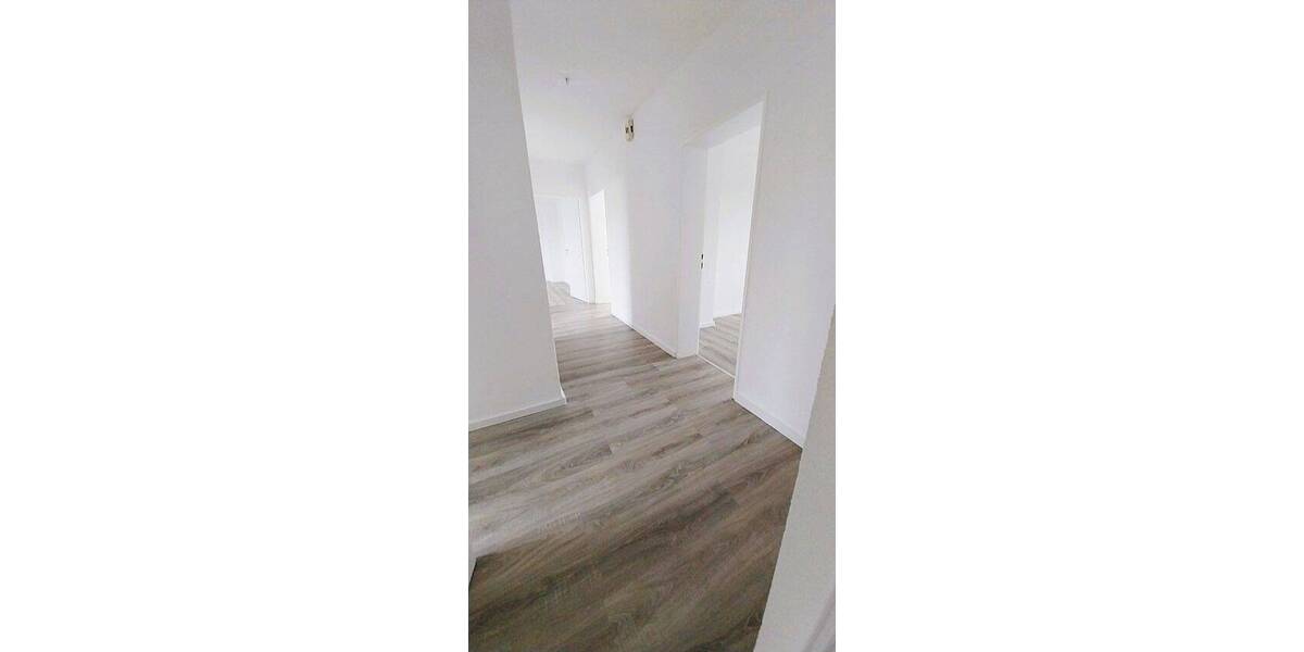 Etagenwohnung Waldsassen - 3 Zimmer, 75 m&sup2;, 525&euro; | Angebot:26273807