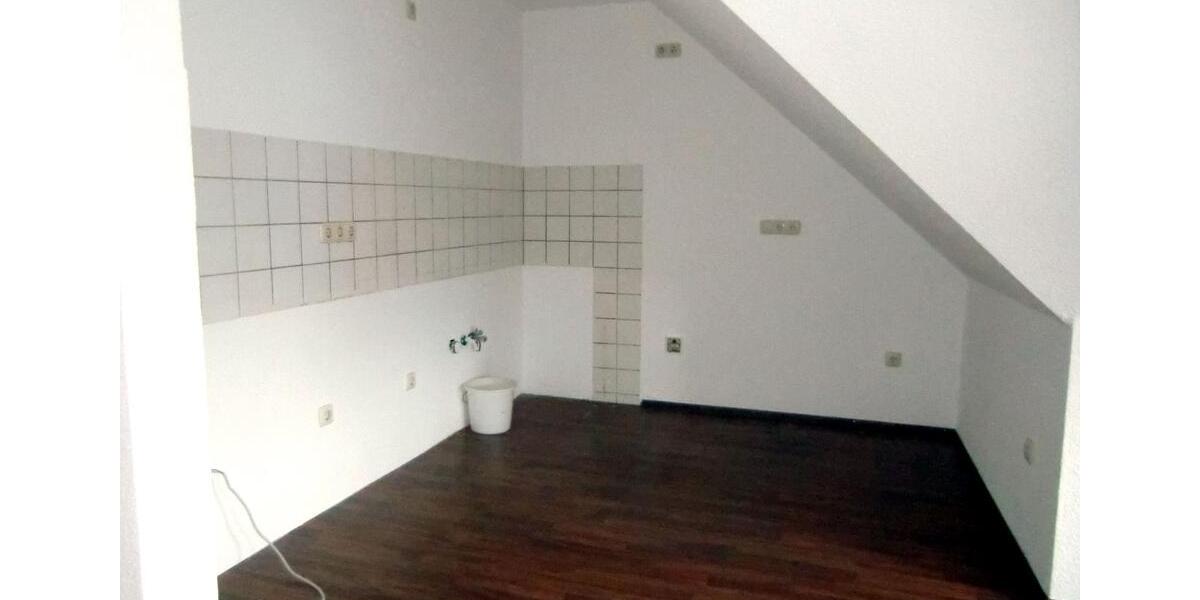 Dachgeschoßwohnung Gladbeck Brauck - 2.5 Zimmer, 80 m&sup2;, 560&euro; | Angebot:25168881