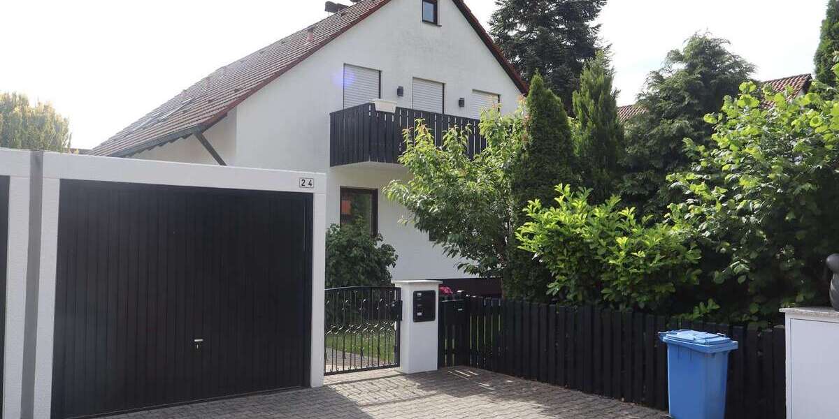 Etagenwohnung Fürth Atzenhof - 4 Zimmer, 114 m&sup2;, 1.300&euro; | Angebot:26928914