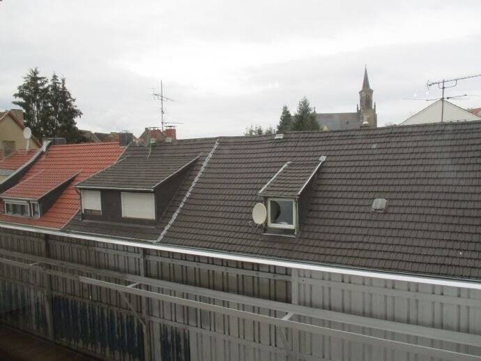 3 ZKB mit Balkon, Serriger Str. 17, 66115 Saarbrücken