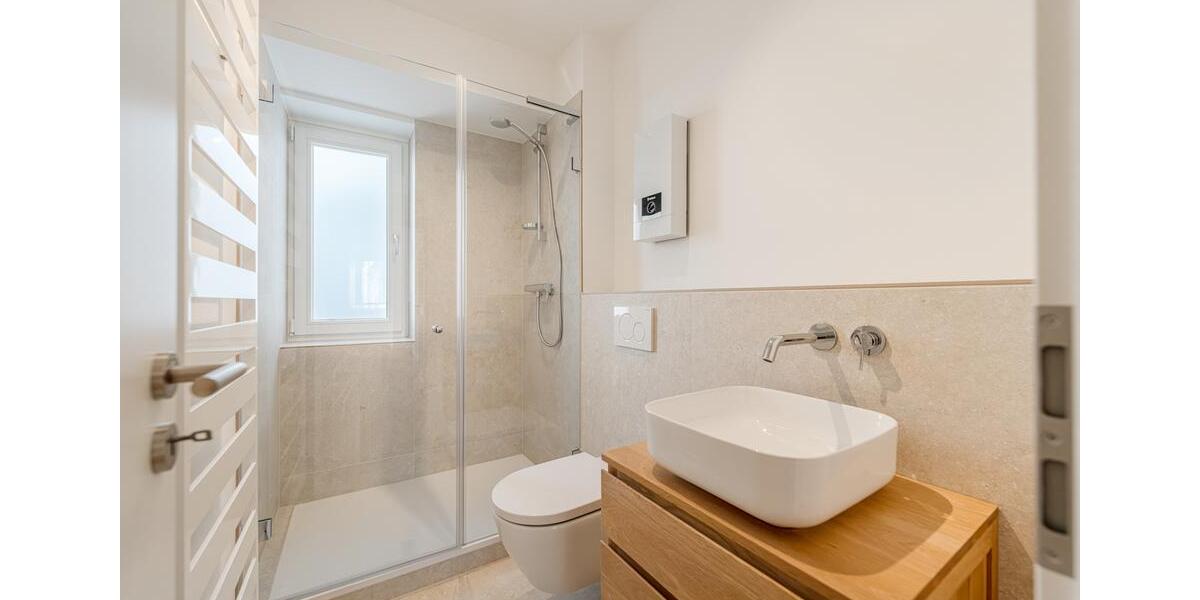 Etagenwohnung Düsseldorf - 3 Zimmer, 80 m&sup2;, 1.760&euro; | Angebot:26588016