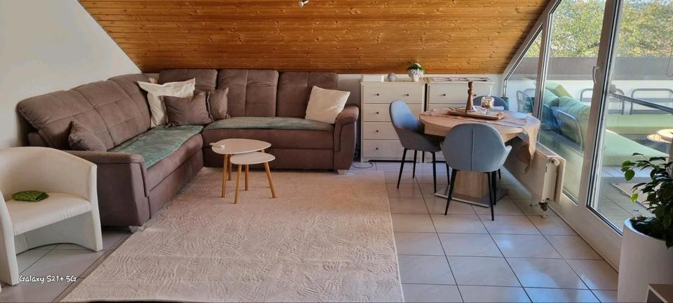 Dachgeschoßwohnung Singen (Hohentwiel) - 1 Zimmer, 34 m&sup2;, 590&euro; | Angebot:25898452