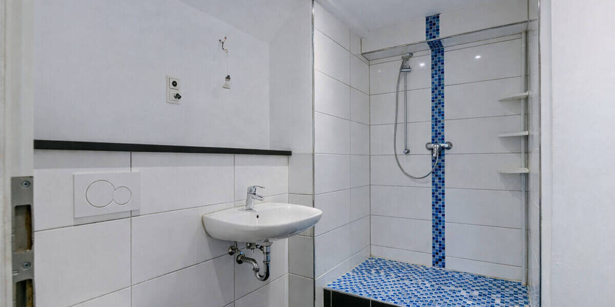 Einfamilienhaus Niederneisen - 9 Zimmer, 255 m&sup2;, 2.250&euro; | Angebot:26712884