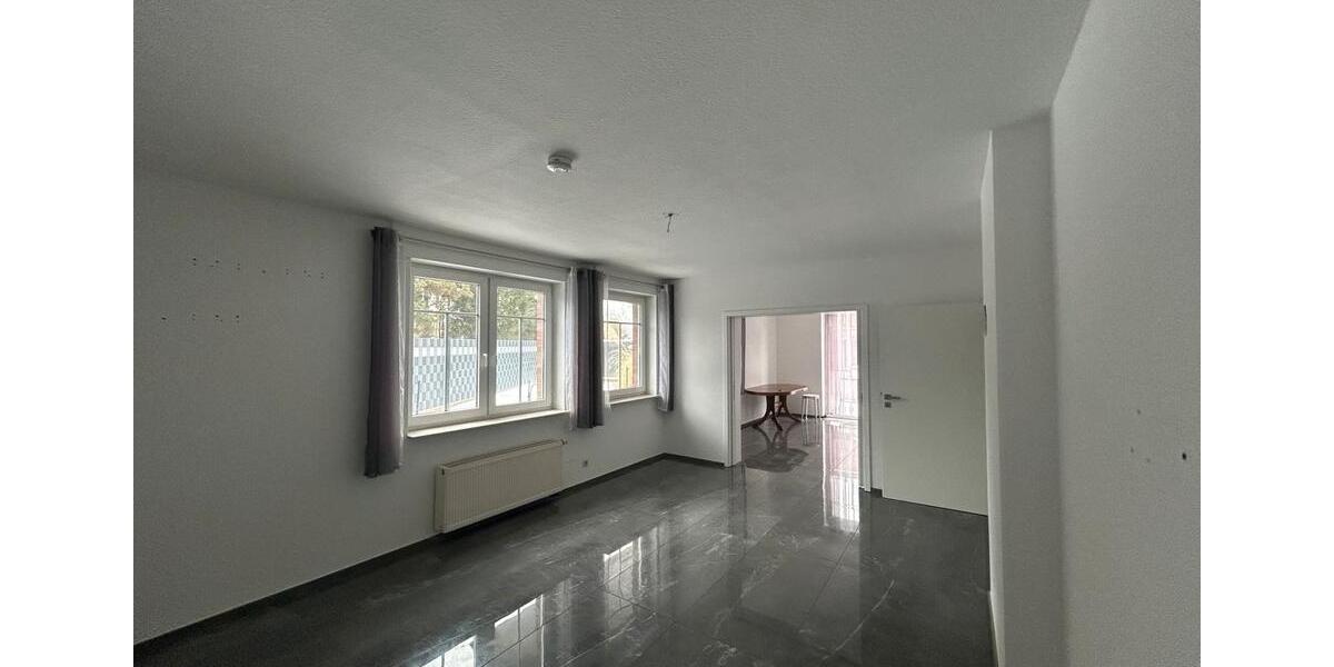 Erdgeschoßwohnung Wallenhorst - 6 Zimmer, 120 m&sup2;, 1.200&euro; | Angebot:24838951