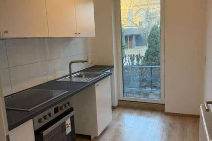 Wohnung Berlin Altglienicke - 4 Zimmer, 80 m&sup2;, 800&euro; | Angebot:26216821