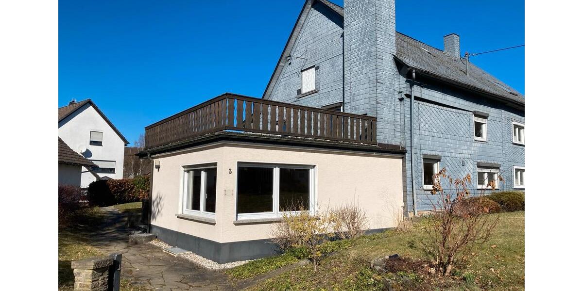 Doppelhaushälfte Kreuztal - 5 Zimmer, 160 m&sup2;, 1.350&euro; | Angebot:24987601