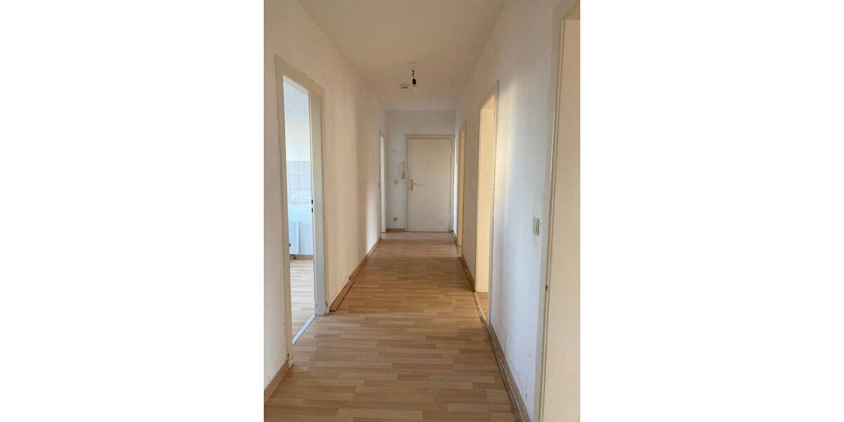 Etagenwohnung Salzgitter Lebenstedt - 4 Zimmer, 81 m&sup2;, 490&euro; | Angebot:26156224