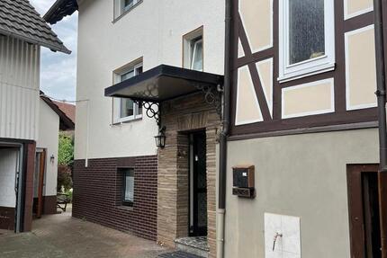 Wohnung Berkatal - 6 Zimmer, 150 m&sup2;, 1.000&euro; | Angebot:25872359