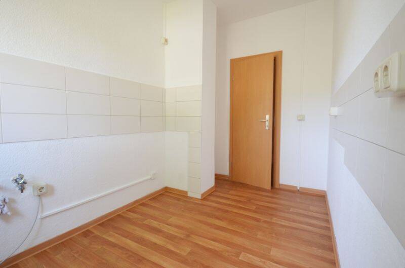 Etagenwohnung Riesa Pausitzer Delle - 2 Zimmer, 48 m&sup2;, 290&euro; | Angebot:26376188