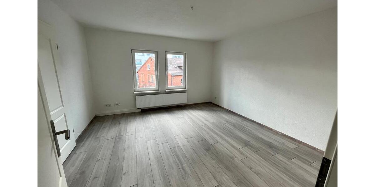 Etagenwohnung Bebra - 4 Zimmer, 80 m&sup2;, 650&euro; | Angebot:26503026