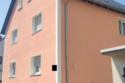 Erlensee: 3-Zimmer-Dachgeschoßwohnung 65 m² - renoviert - 1.9.25