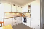 2-Zimmer-OG-Wohnung + 65,80 m² Wohnfläche + Aufzug + Balkon + Carport + EBK kann übernommen werden