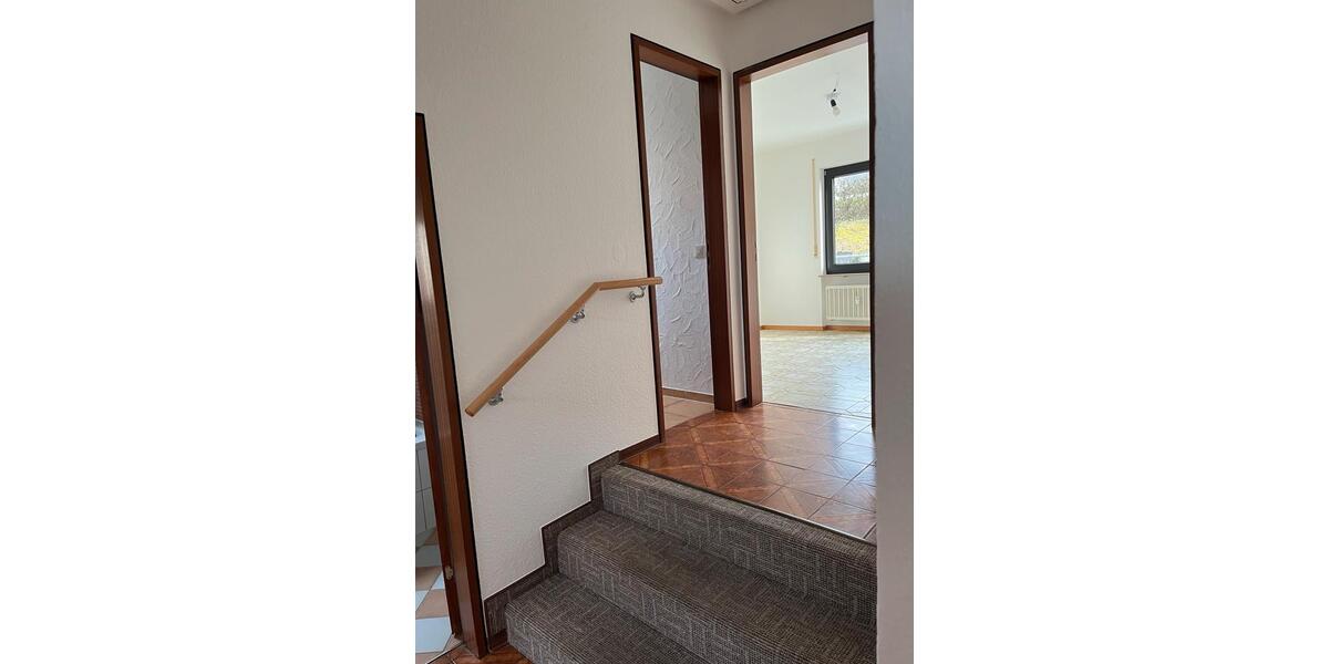 Dachgeschoßwohnung Lenningen - 3 Zimmer, 58 m&sup2;, 940&euro; | Angebot:24554499