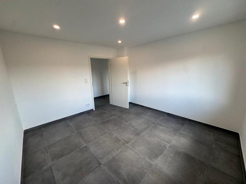 Moderne Kernsanierte 4-Zimmer-Wohnung in Stein