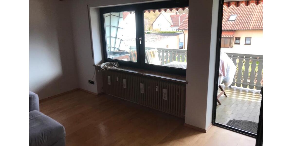 Etagenwohnung Sinzing - 5 Zimmer, 130 m&sup2;, 1.400&euro; | Angebot:25905392