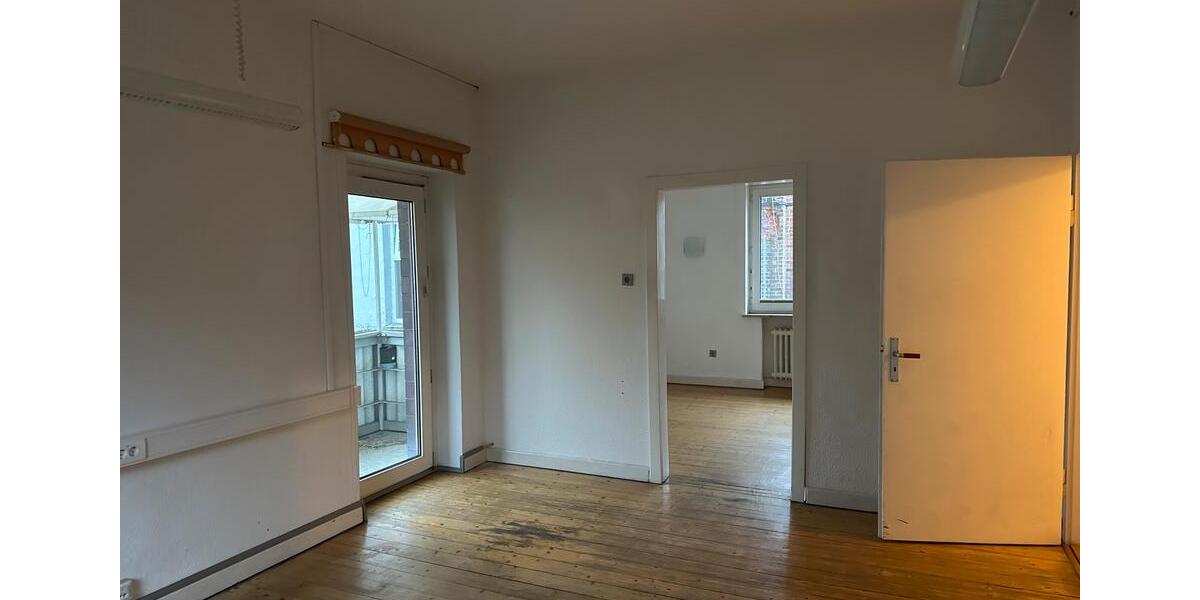 Etagenwohnung Uelzen - 4 Zimmer, 90 m&sup2;, 750&euro; | Angebot:24795015