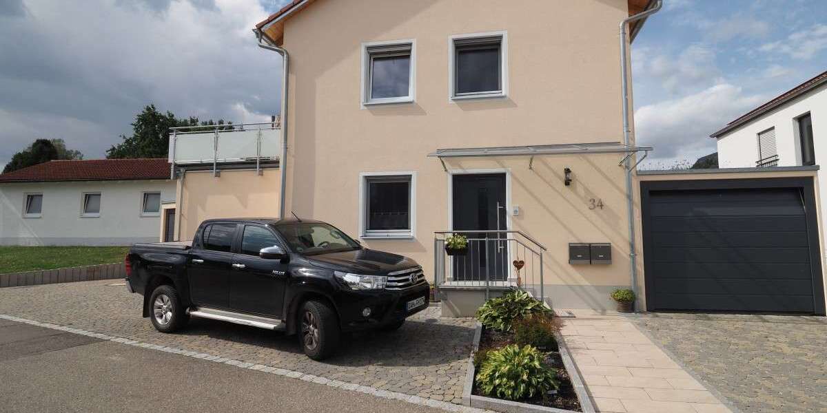 Etagenwohnung Weichs - 3 Zimmer, 81 m&sup2;, 1.120&euro; | Angebot:27253504