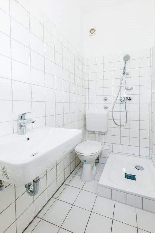Sanierte 2-Zimmer-AltbauWohnung mit Balkon - Besichtigung 30.07.