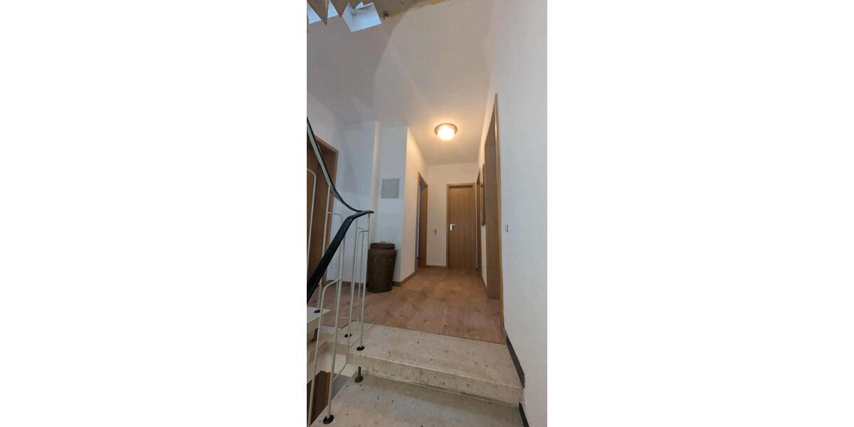 Wohnen auf Zeit Siegen Kaan-Marienborn - 3 Zimmer, 146 m&sup2;, 400&euro; | Angebot:24527354