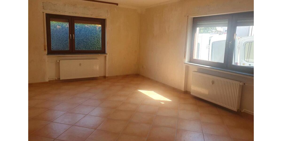 Erdgeschoßwohnung Florstadt - 5 Zimmer, 122 m&sup2;, 1.200&euro; | Angebot:26533069