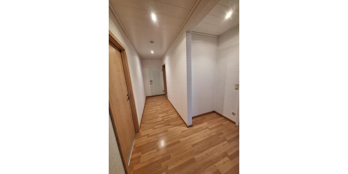 Erdgeschoßwohnung Gärtringen - 4.5 Zimmer, 138 m&sup2;, 1.250&euro; | Angebot:24473860