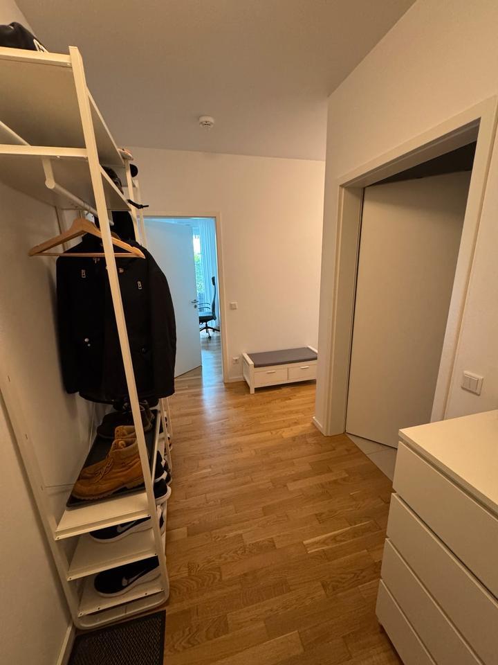 Neuwertige ZweiZimmer-Wohnung zur Zwischenmiete