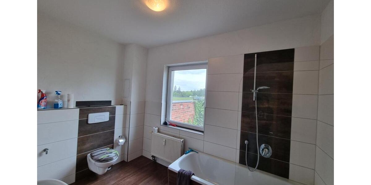 Etagenwohnung Schönebeck (Elbe) - 3 Zimmer, 69 m&sup2;, 415&euro; | Angebot:26522725