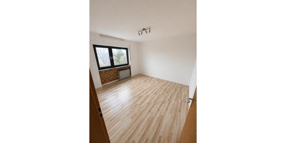 Etagenwohnung Mülheim an der Ruhr Mellinghofen - 3 Zimmer, 87 m&sup2;, 800&euro; | Angebot:25569610
