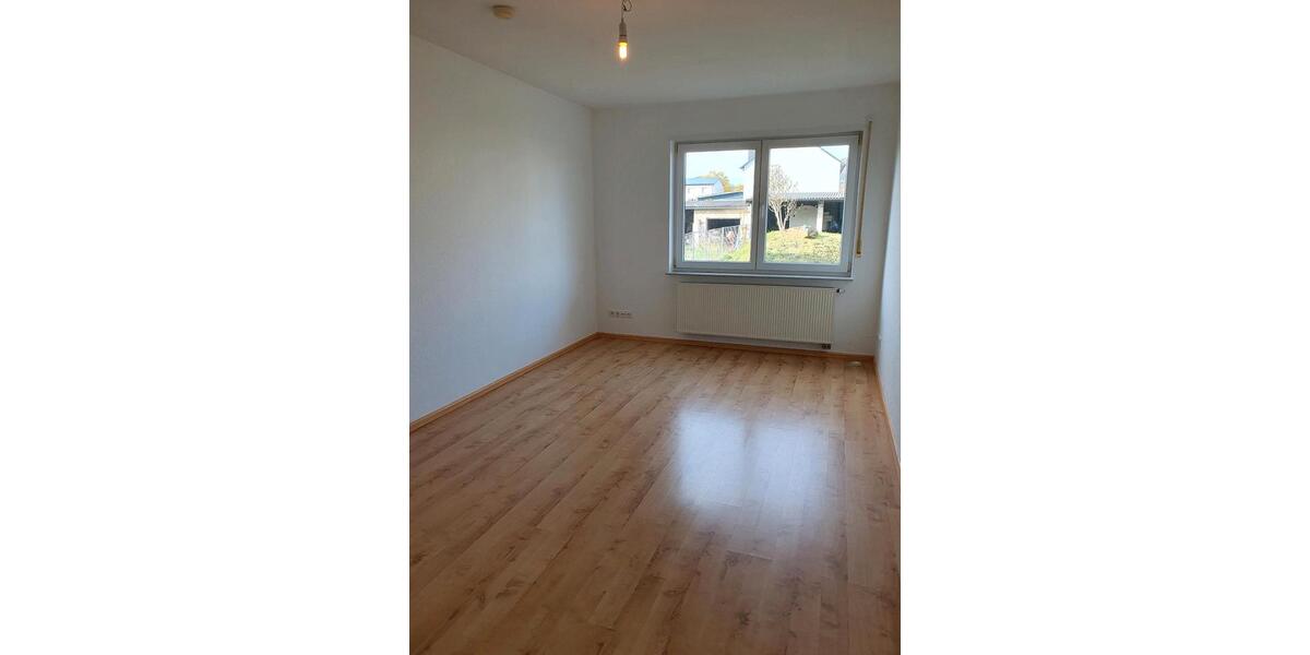 Erdgeschoßwohnung Neustadt an der Weinstraße - 4 Zimmer, 1.340&euro; | Angebot:23372759