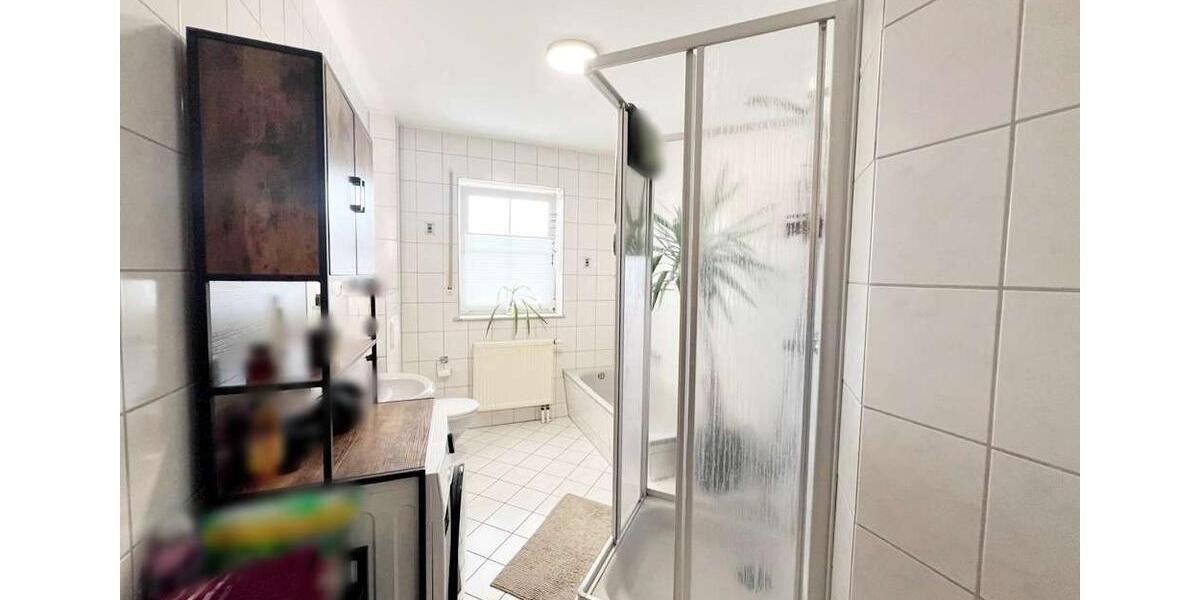 Etagenwohnung Ronneburg - 2 Zimmer, 57 m&sup2;, 400&euro; | Angebot:25901638