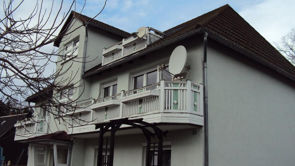 Dachgeschoßwohnung Rodewisch - 2.5 Zimmer, 65 m&sup2;, 470&euro; | Angebot:26299934