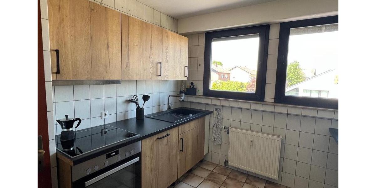 Dachgeschoßwohnung Bornheim - 2.5 Zimmer, 90 m&sup2;, 855&euro; | Angebot:26515567