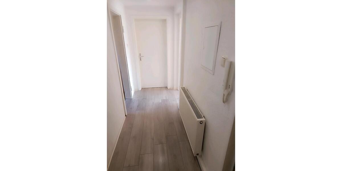 Etagenwohnung Teutschenthal - 3 Zimmer, 60 m&sup2;, 528&euro; | Angebot:25882969