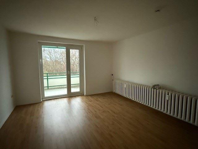 Etagenwohnung Bad Lauchstädt - 3 Zimmer, 57 m&sup2;, 350&euro; | Angebot:26379984