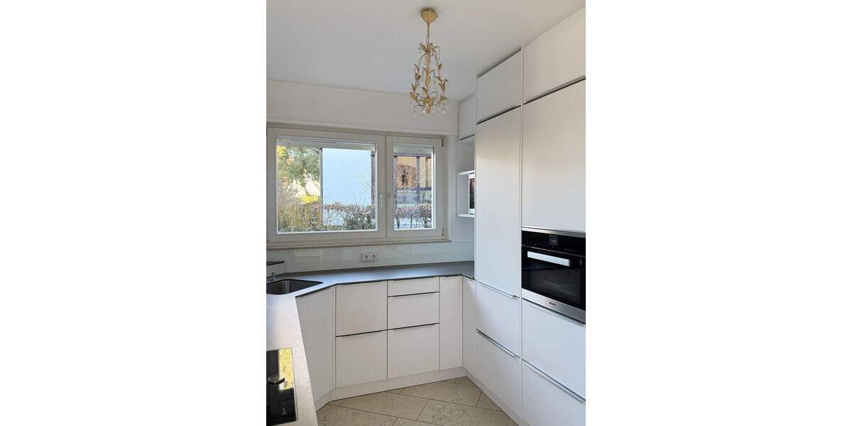 Mehrfamilienhaus, Wohnhaus Nürtingen - 5 Zimmer, 175 m&sup2;, 2.700&euro; | Angebot:24557708