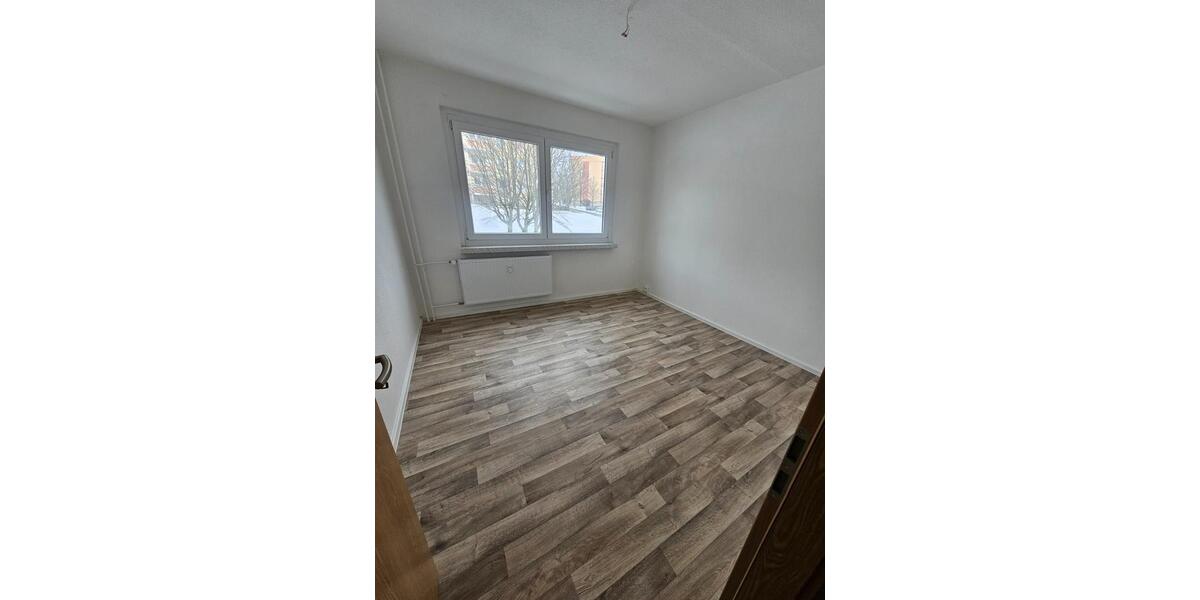 Etagenwohnung Zschopau - 3 Zimmer, 55 m&sup2;, 298&euro; | Angebot:25124980