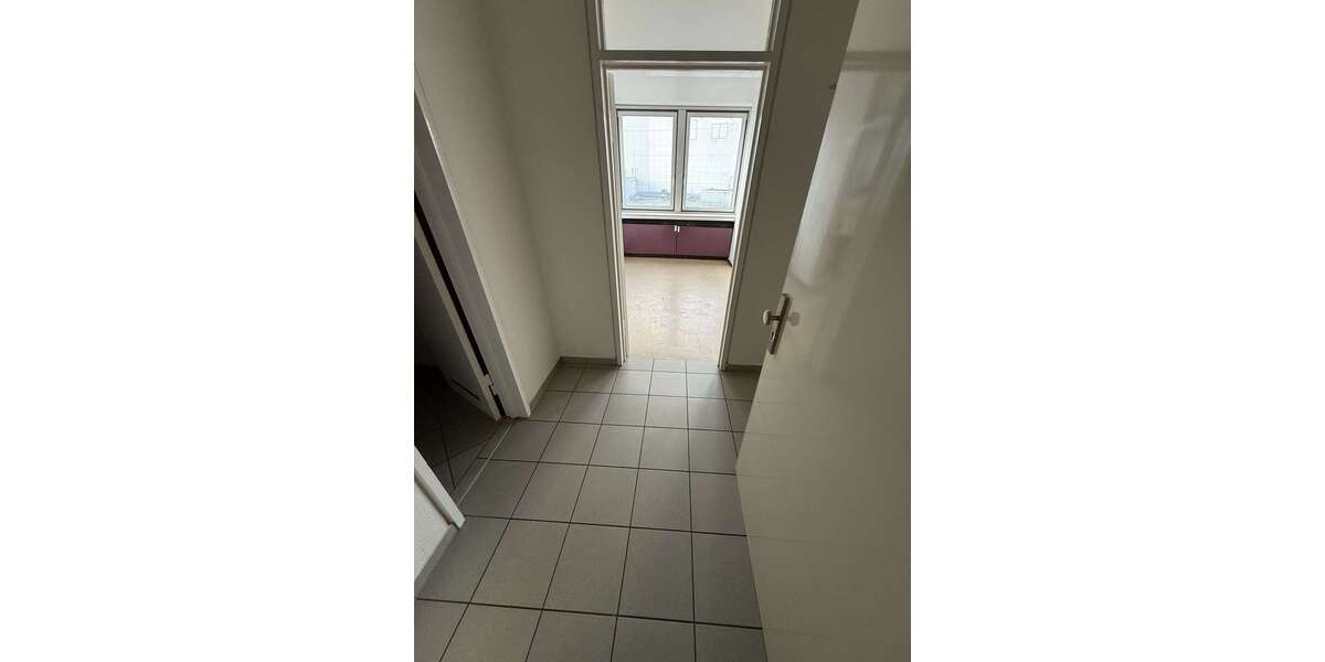Etagenwohnung Ludwigshafen am Rhein Mitte - 2 Zimmer, 40 m&sup2;, 500&euro; | Angebot:26113535