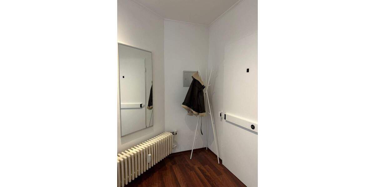 Stilvoll möblierte 3-Zimmer-Wohnung mit Wintergarten & Stellplatz in Bestlage am Tiergarten 3 zimmer