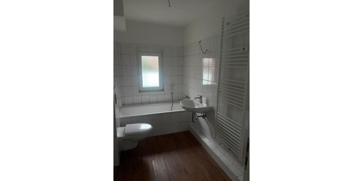 Etagenwohnung Duisburg Walsum - 3 Zimmer, 84 m&sup2;, 735&euro; | Angebot:24704660