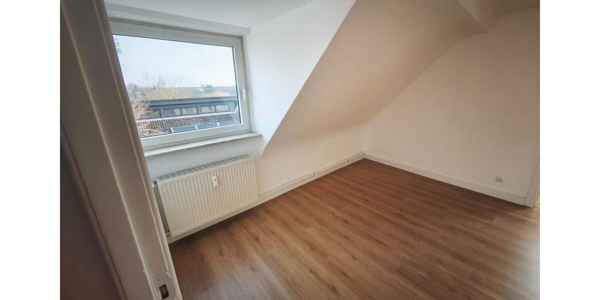 Dachgeschoßwohnung Kellinghusen - 2.5 Zimmer, 55 m&sup2;, 600&euro; | Angebot:26522131
