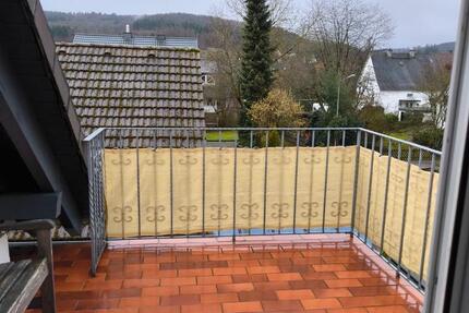 Wohnung Ehringshausen - 3 Zimmer, 75 m&sup2;, 1.080&euro; | Angebot:25440013