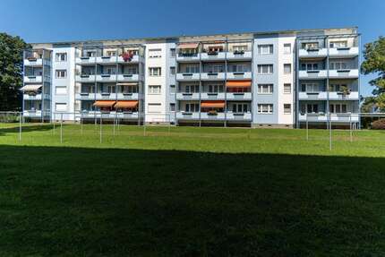 Wohnung Zwenkau - 2 Zimmer, 50 m&sup2;, 350&euro; | Angebot:27043070