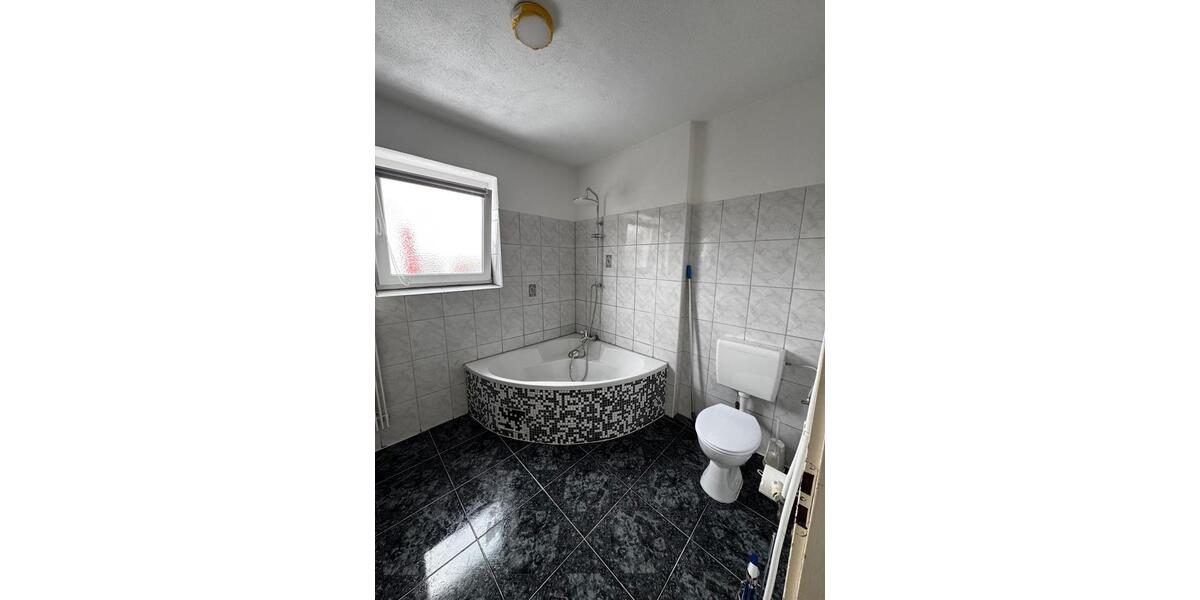 Mehrfamilienhaus, Wohnhaus Straubing - 4.5 Zimmer, 140 m&sup2;, 1.630&euro; | Angebot:24737871